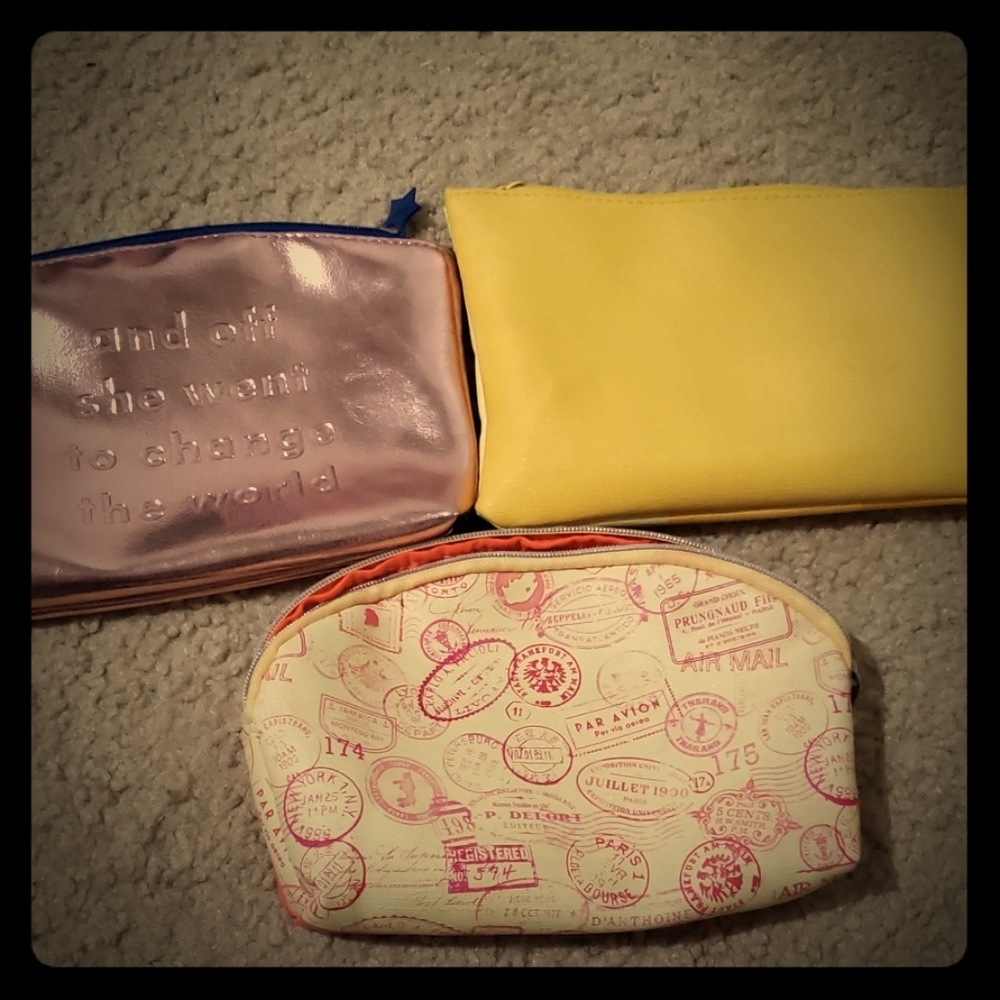CLOSING SALE!! 7 ipsy cosmetic makeup bags